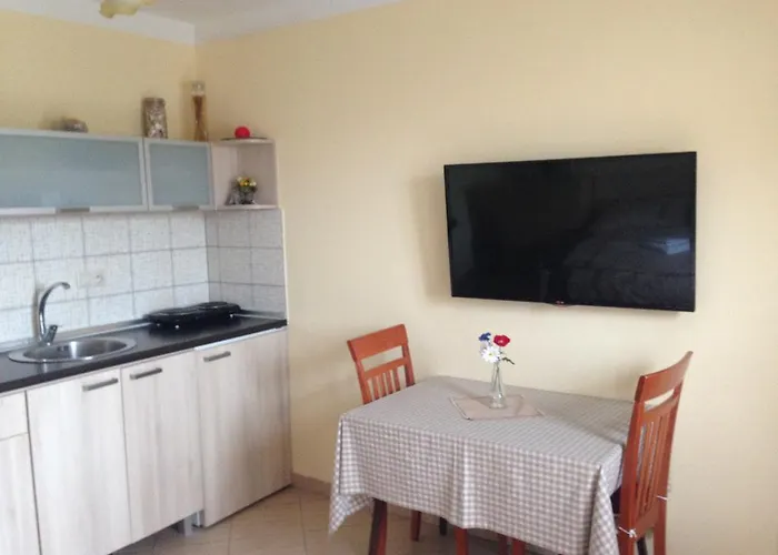 Apartment - Holiday *